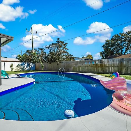 Ixora16 Heated Pool, Mins To Beach, Airport, Usssa, Cruise Port, 1H To Disney เมลเบิร์น ภายนอก รูปภาพ