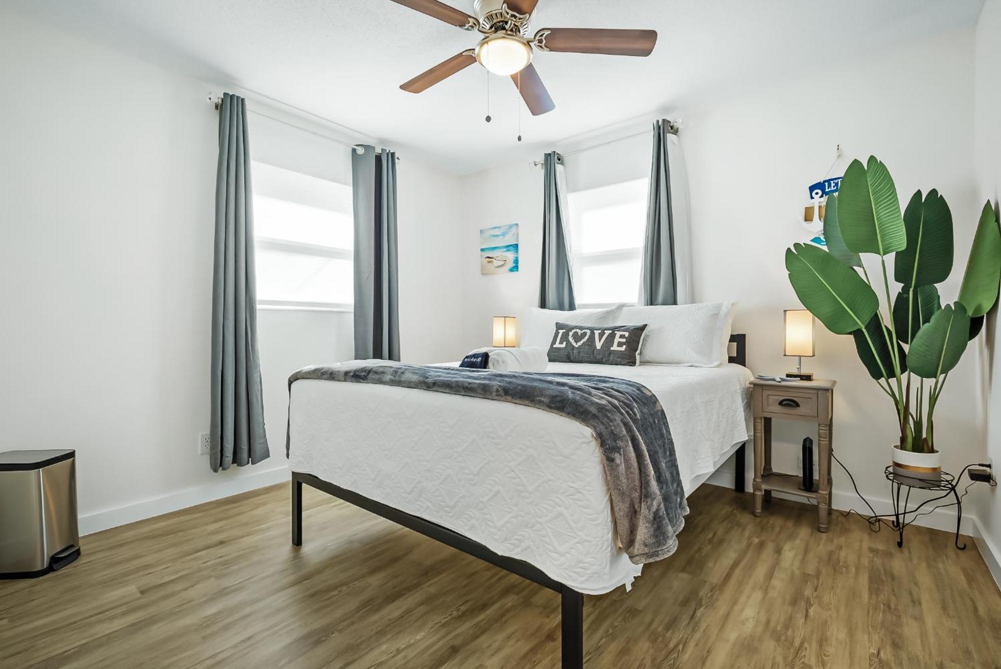 Ixora16 Heated Pool, Mins To Beach, Airport, Usssa, Cruise Port, 1H To Disney เมลเบิร์น ภายนอก รูปภาพ