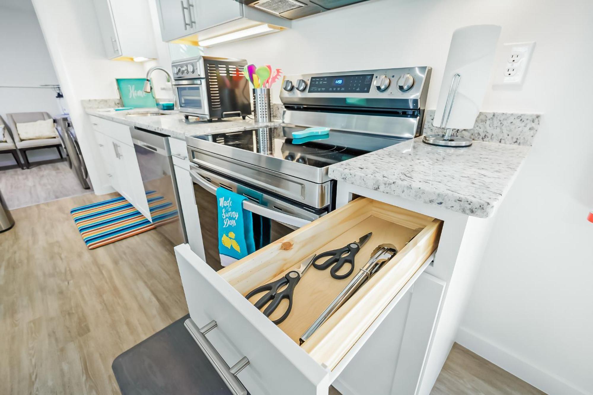 Ixora16 Heated Pool, Mins To Beach, Airport, Usssa, Cruise Port, 1H To Disney เมลเบิร์น ภายนอก รูปภาพ